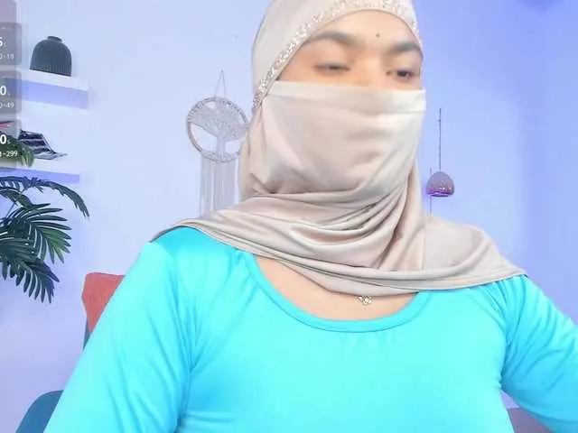 Aura-cuutee on BongaCams 