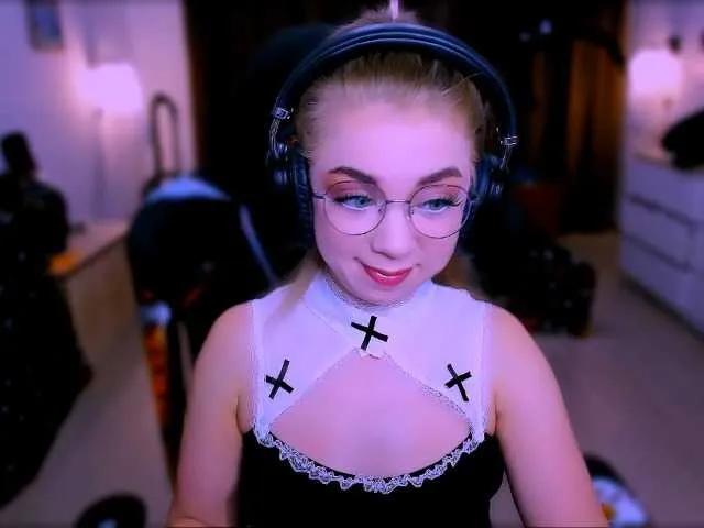 Offline BabyNicole on BongaCams