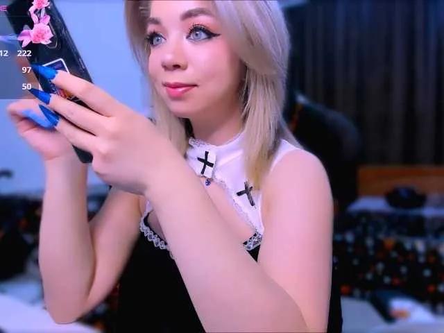 Offline BabyNicole on BongaCams