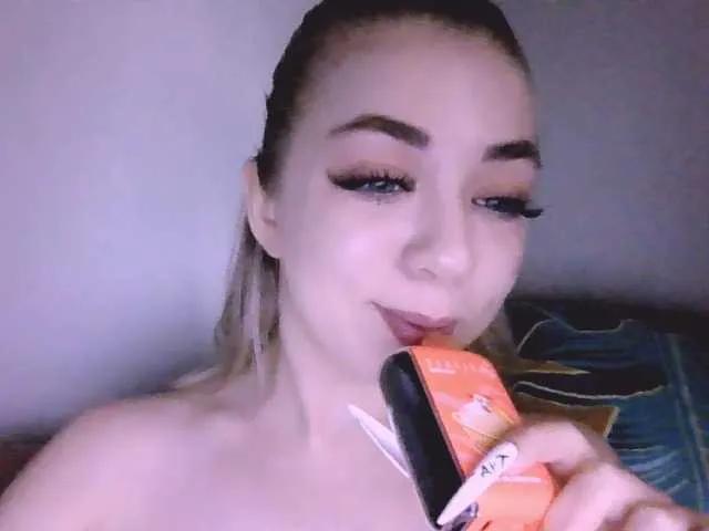 Offline BabyNicole on BongaCams