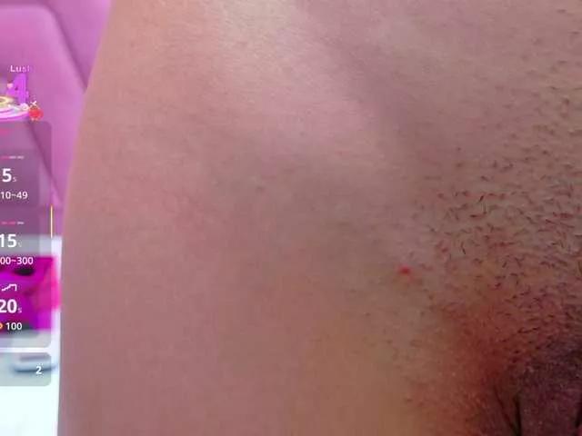 Offline Beautifulskinny18 on BongaCams