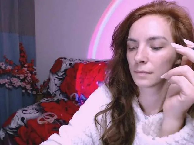 bellaqueen0701 on BongaCams