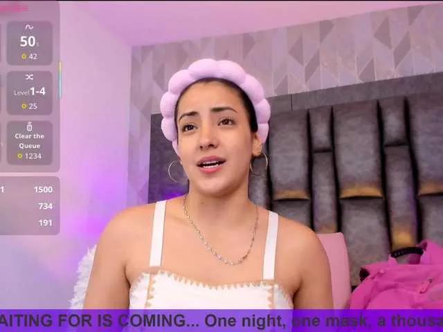 Freechat BellaSaint on BongaCams