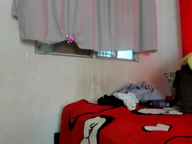 Freechat BlowMommy on BongaCams