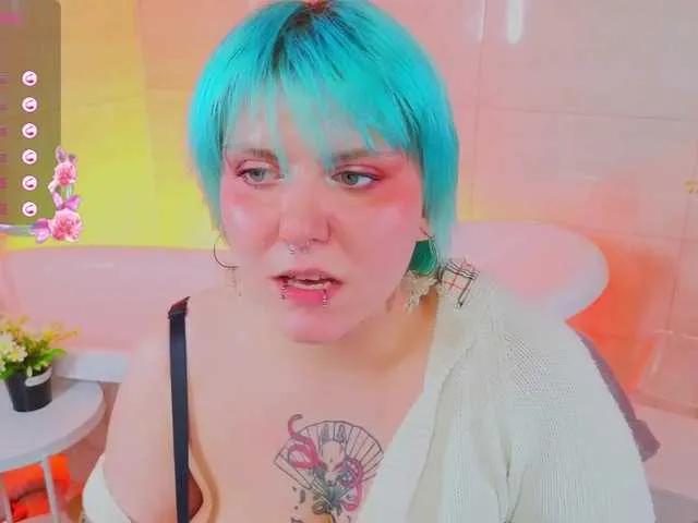 Freechat bluelunaray on BongaCams