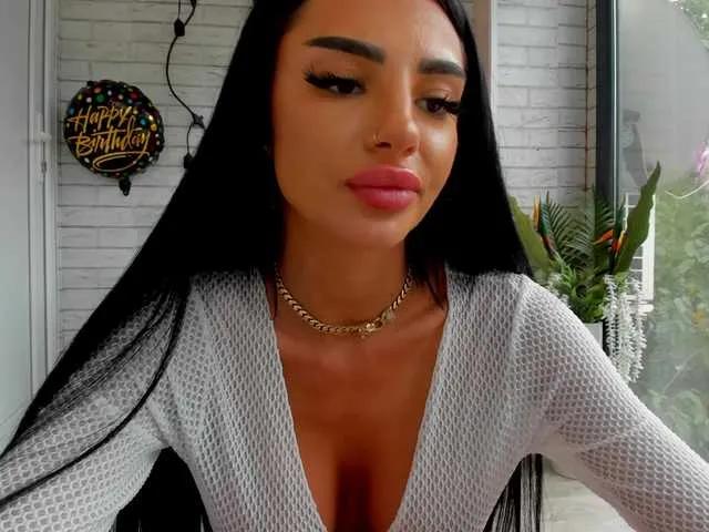 Offline BritneyCharm on BongaCams