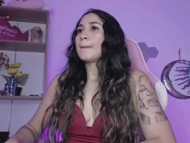 Freechat britt-grey on BongaCams