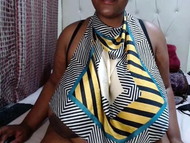 Freechat BustyBabeX on BongaCams