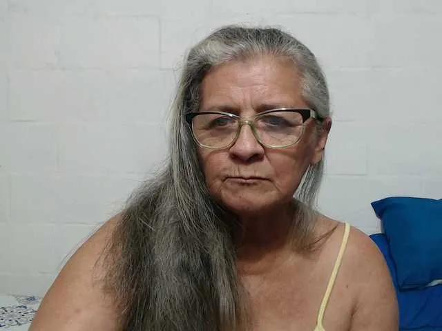 Offline candy-mature on BongaCams