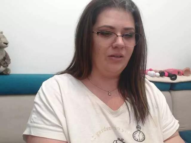 Offline carolina30 on BongaCams
