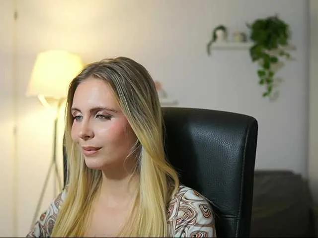 Freechat catecrago on BongaCams