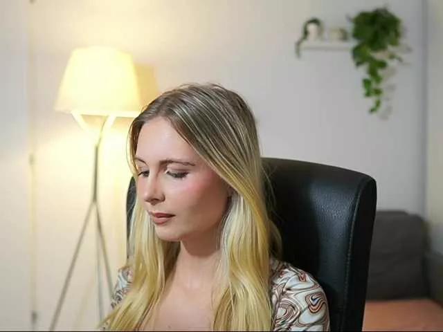 Freechat catecrago on BongaCams