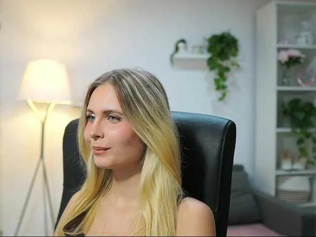 Freechat catecrago on BongaCams