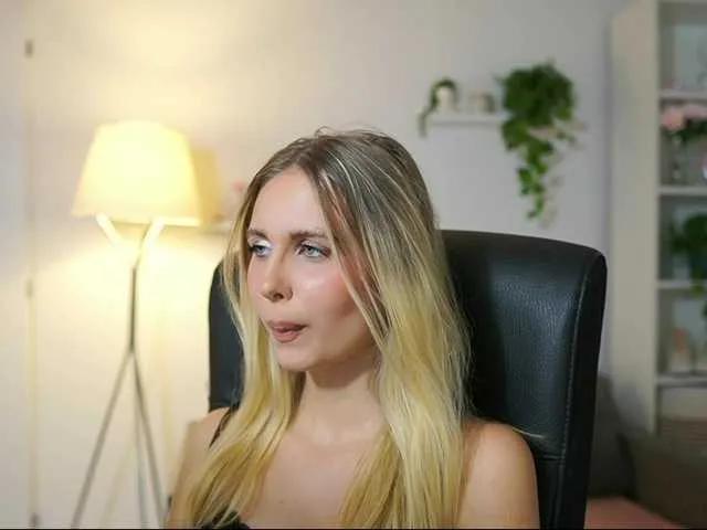 Freechat catecrago on BongaCams