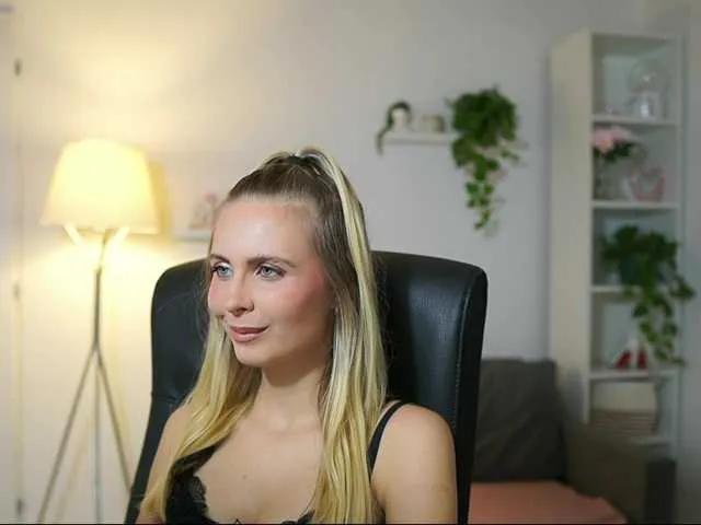 Freechat catecrago on BongaCams
