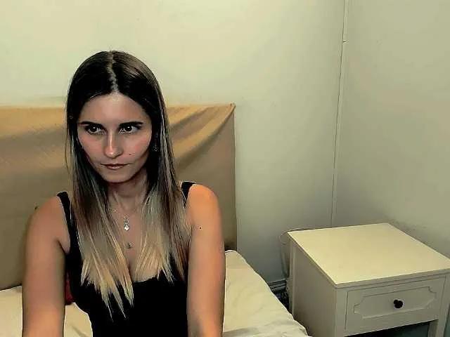 Offline CatrinGood on BongaCams