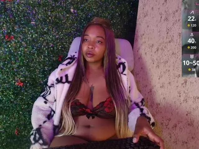 Freechat CharlotteBrown-1 on BongaCams