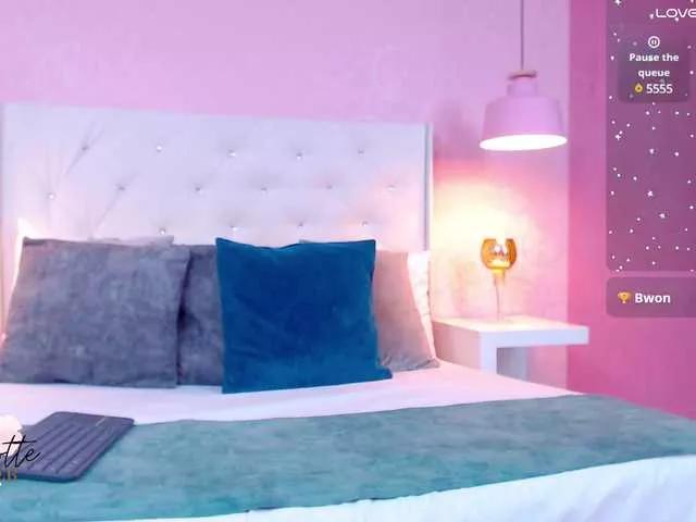 Freechat CharlotteMuller on BongaCams