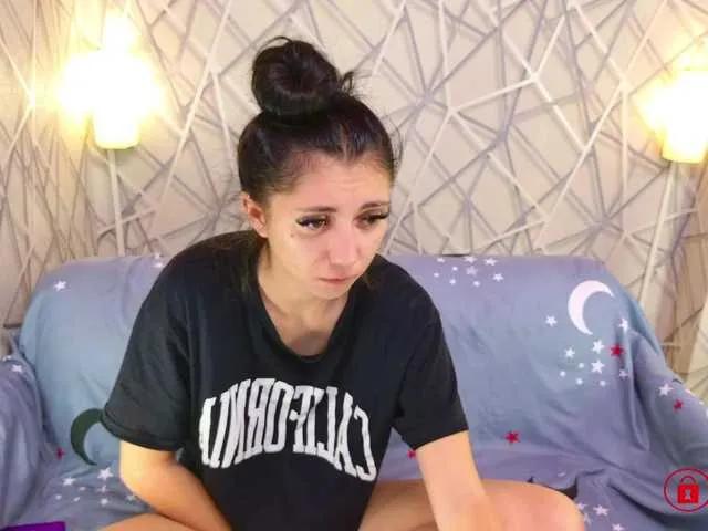 BongaCams CharmingLIA is Freechat CharmingLIA — Kisses on my neck and flirty discussions really get me in the mood. Just so you know! Wink! Love being challenged and charmed with spicy and witty words!