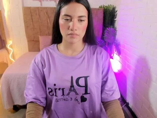 Freechat Chiara-tay on BongaCams