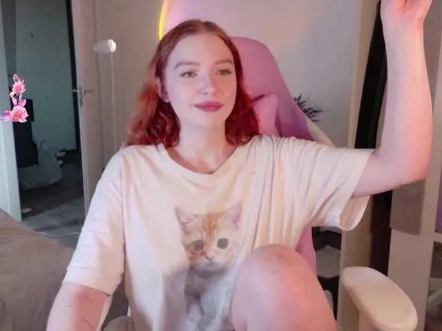 Freechat cinnabongirl on BongaCams