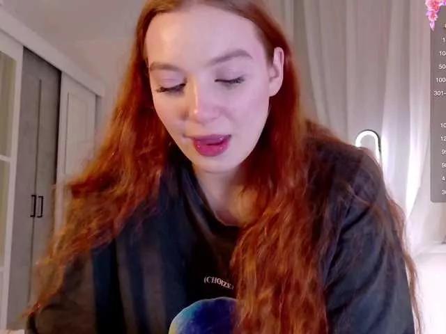 Freechat cinnabongirl on BongaCams