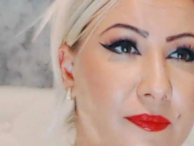 Offline ClaudieTaylon on BongaCams