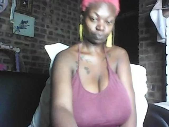 CleavageKING on BongaCams