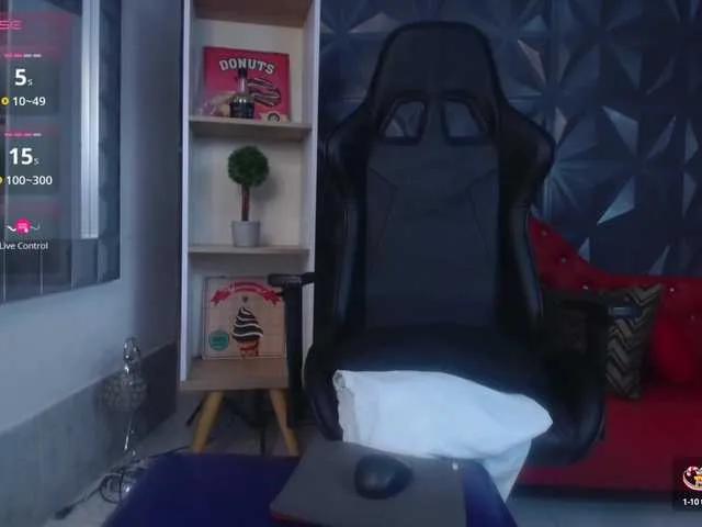 Offline cristalwar on BongaCams