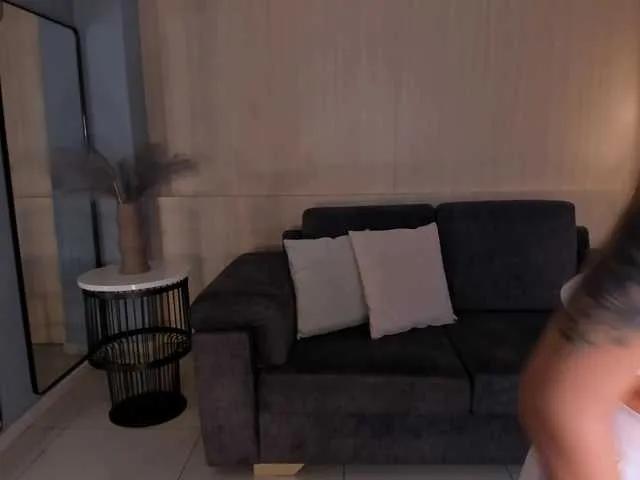 Offline DannaCruz on BongaCams