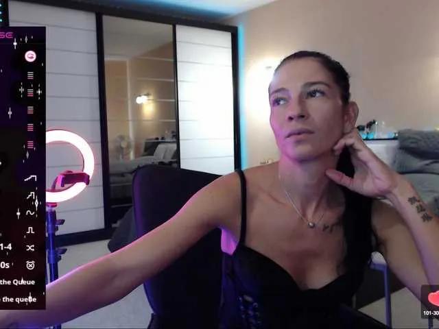 Offline DelicateKiss on BongaCams