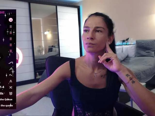 Offline DelicateKiss on BongaCams