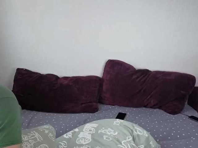 Offline Dima-Katya-love on BongaCams