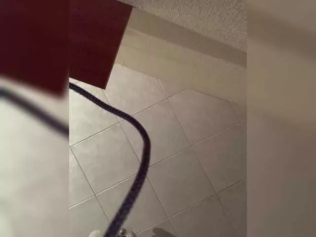 Offline DixonYSexy on BongaCams