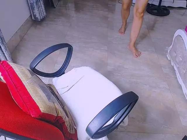 Freechat drinkmyjuic on BongaCams