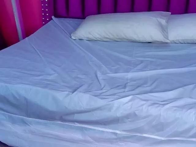 Offline drooling4daddy on BongaCams