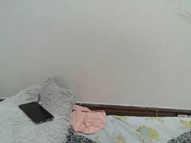 Offline ebonylee on BongaCams