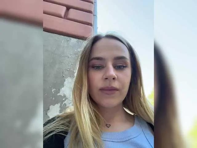 elegantbabe on BongaCams