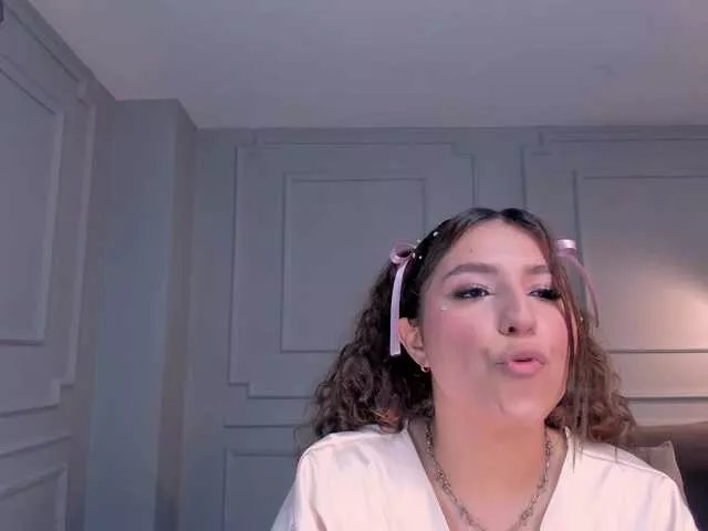 Offline ElizabethDoll on BongaCams