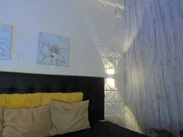 Freechat Emilly on BongaCams