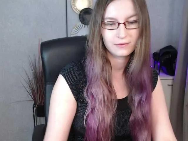 Offline EmmaHeart on BongaCams