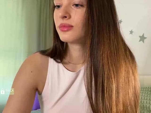 Offline EmmSee on BongaCams