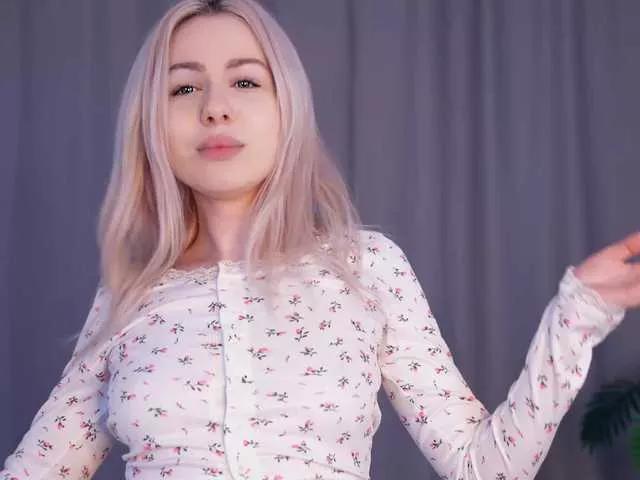 Offline Emyforu on BongaCams