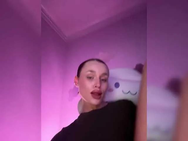 Freechat Enchantix on BongaCams