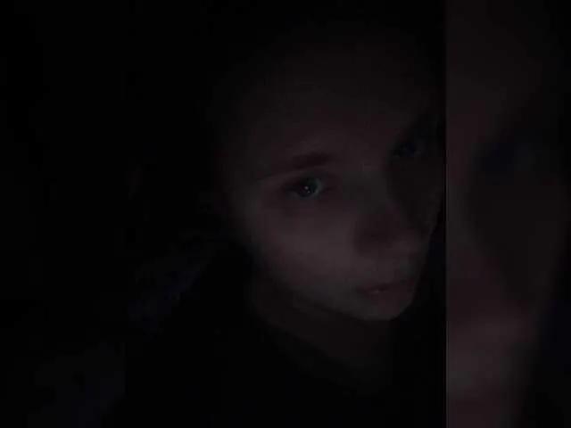 Offline esterjohns on BongaCams