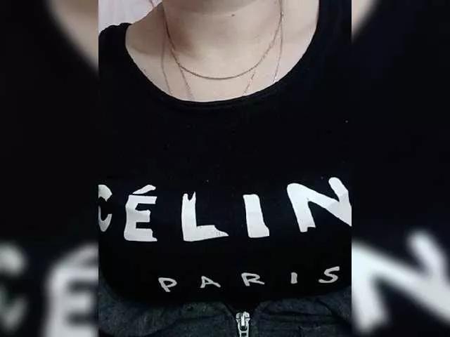 EveHugs on BongaCams 