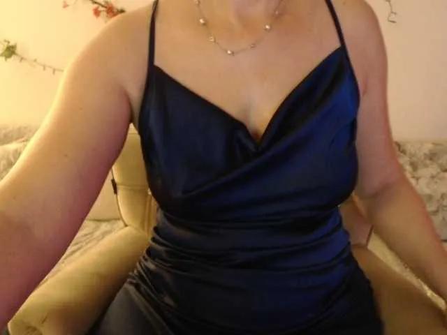 Offline goodSnowQueen on BongaCams
