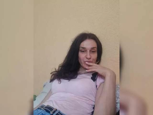 Freechat helenakisss on BongaCams