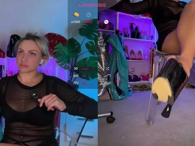 Freechat HomePussy1 on BongaCams