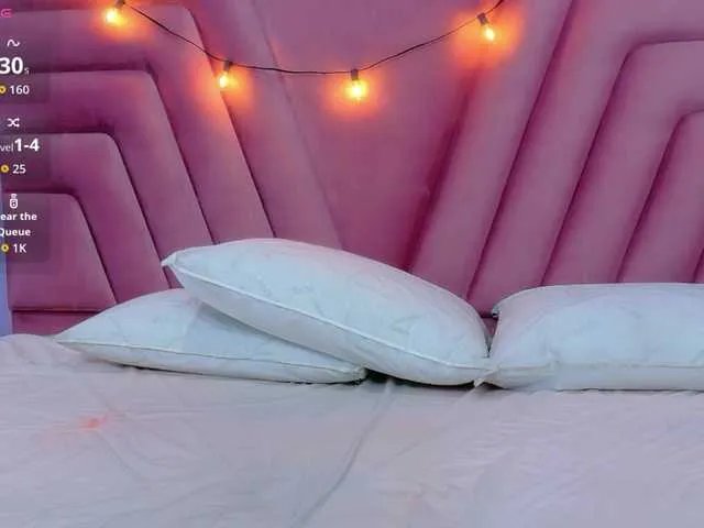 horny18girl on BongaCams